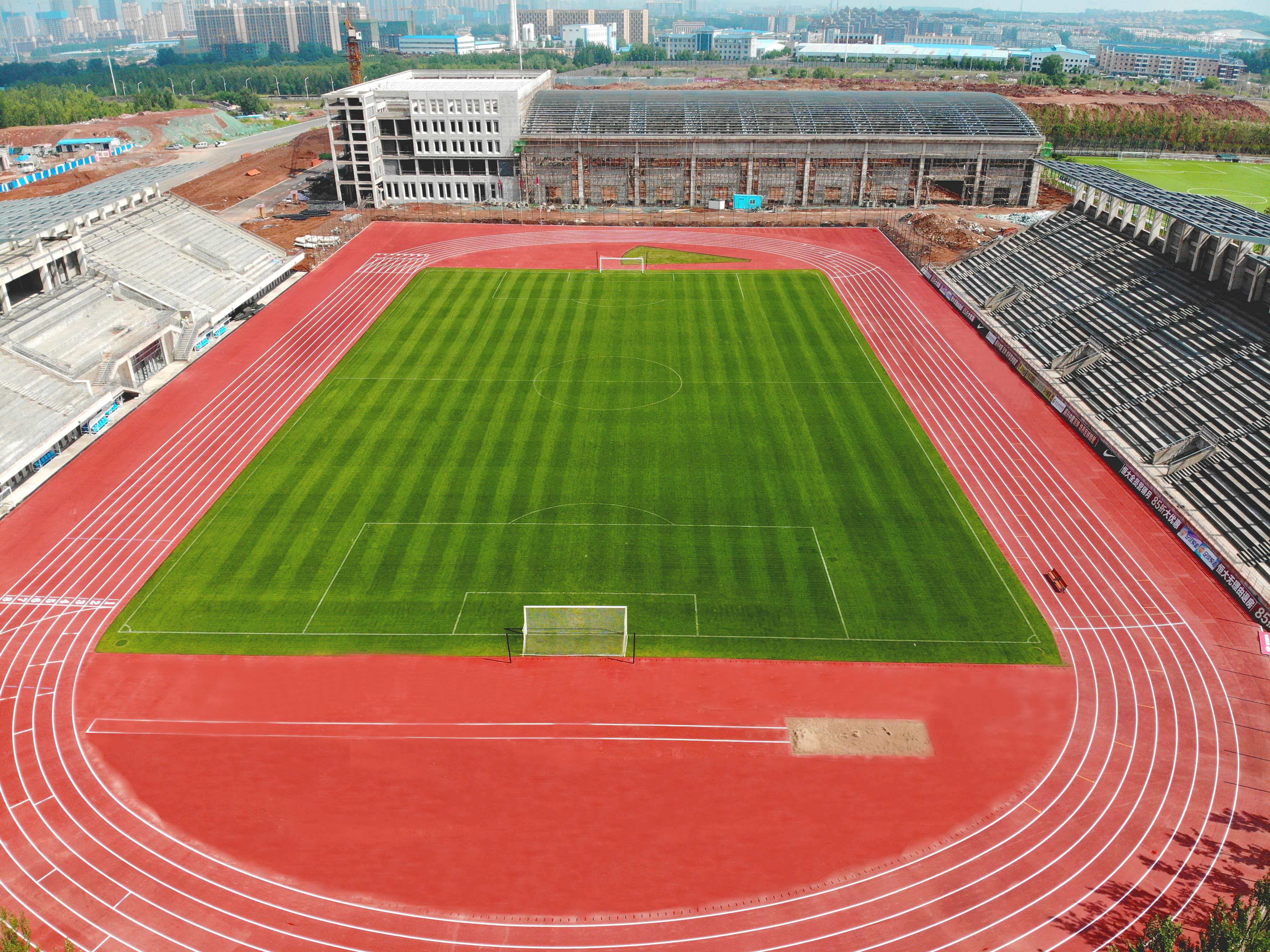 贺州市半预制型跑道新国标塑胶跑道 - 厂家